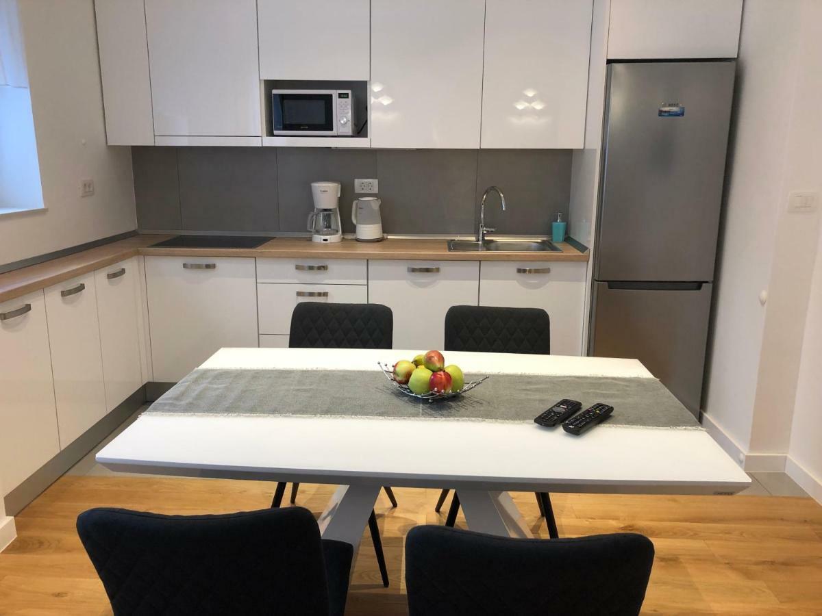 Tempus Apartment สปลิท ภายนอก รูปภาพ